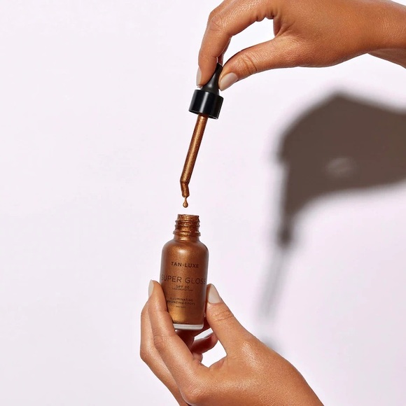 Tan Luxe Super Gloss Instant Bronzing Face Drops with SPF 30 - Picture 8 of 8